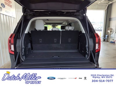 2026 Ford Expedition Active