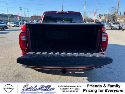 2024 GMC Canyon 4WD AT4