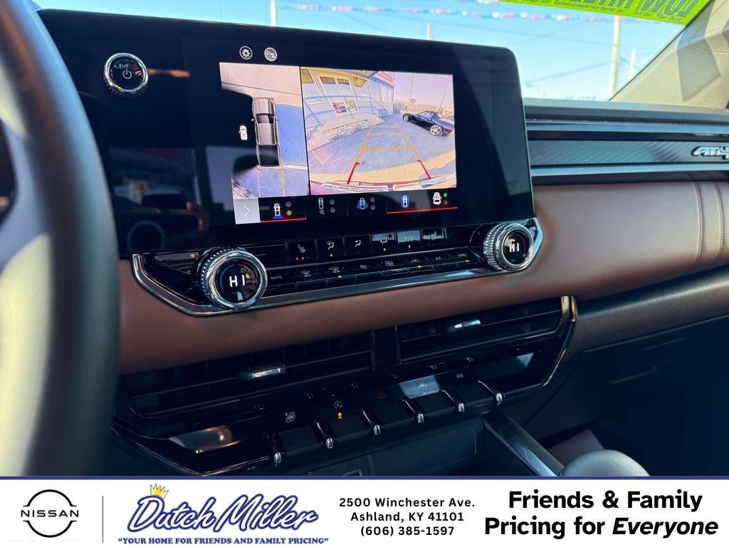 2024 GMC Canyon 4WD AT4