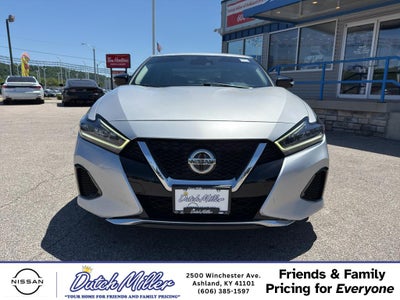 2022 Nissan Maxima SV