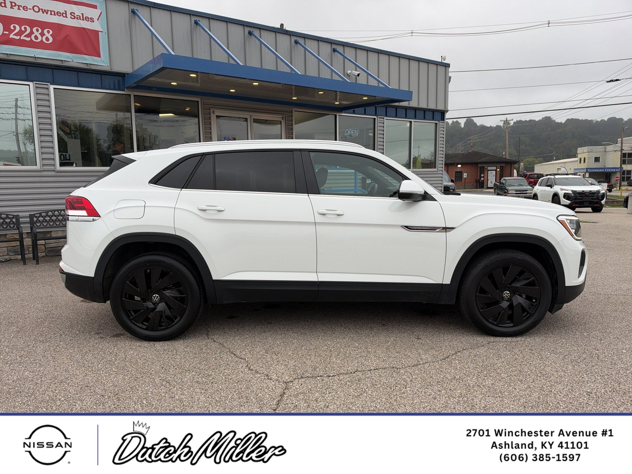 2024 Volkswagen Atlas Cross Sport 2.0T SE w/Technology