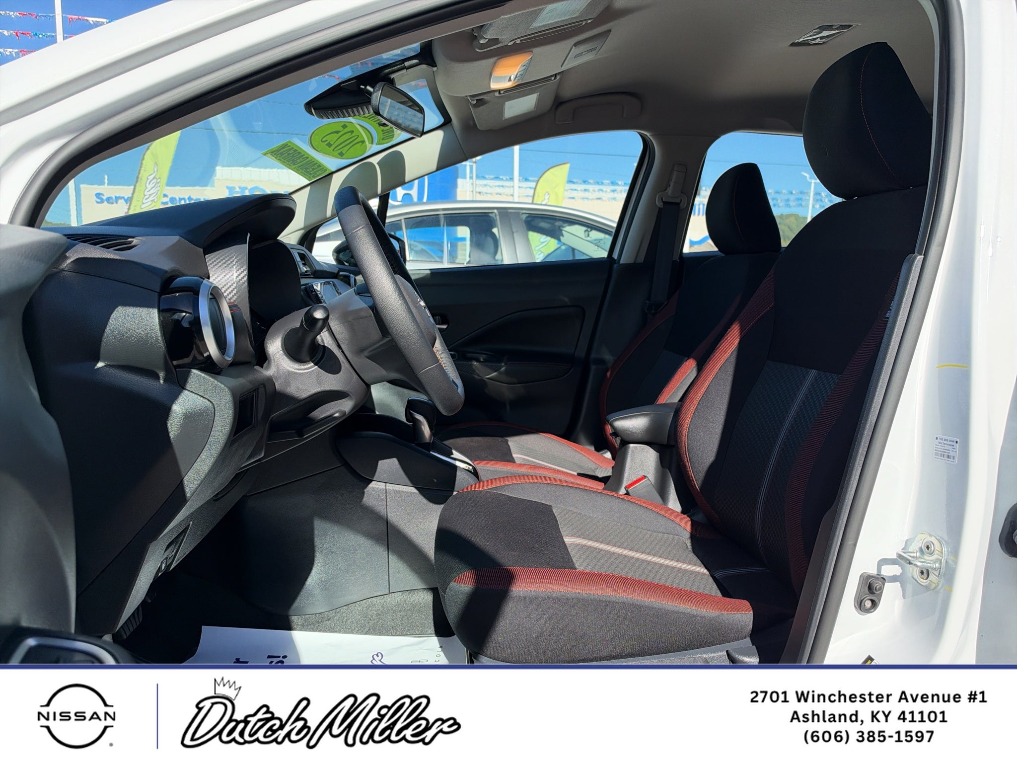 2025 Nissan Versa SR