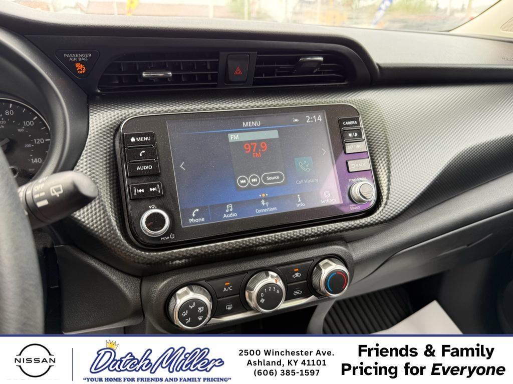 2024 Nissan Kicks SV