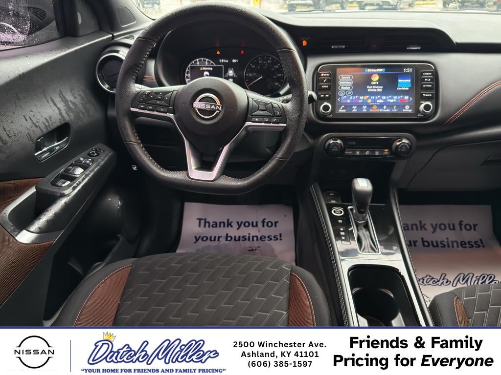 2023 Nissan Kicks SR
