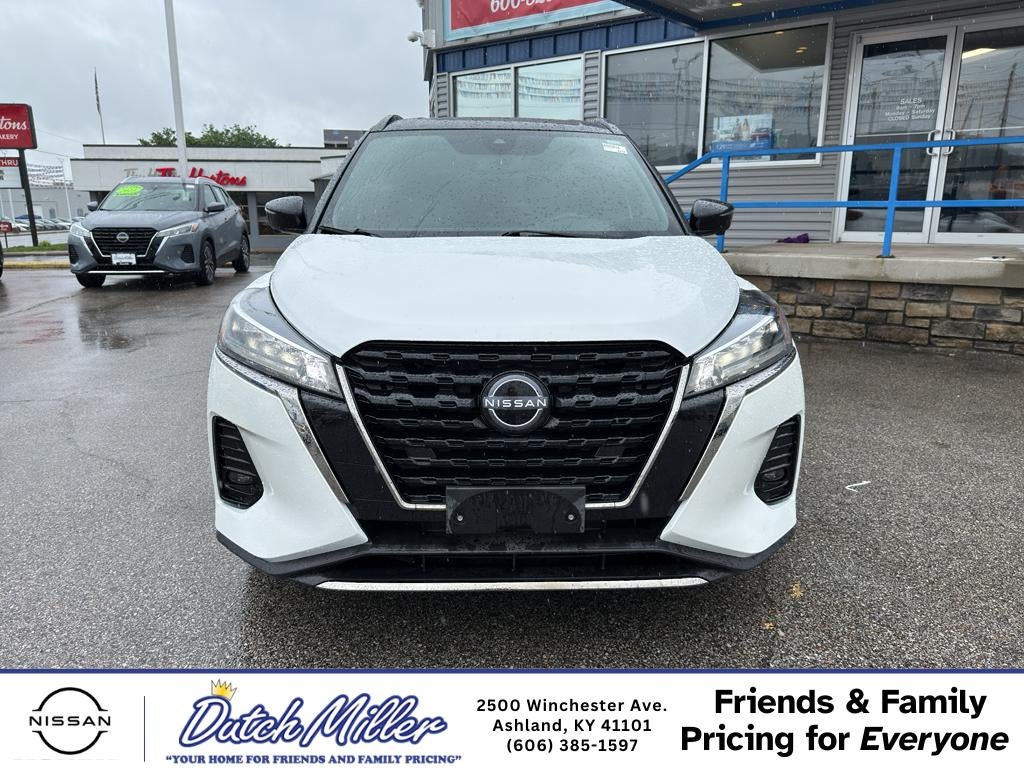 2023 Nissan Kicks SR