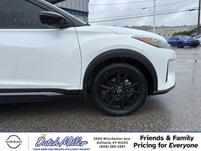 2023 Nissan Kicks SR