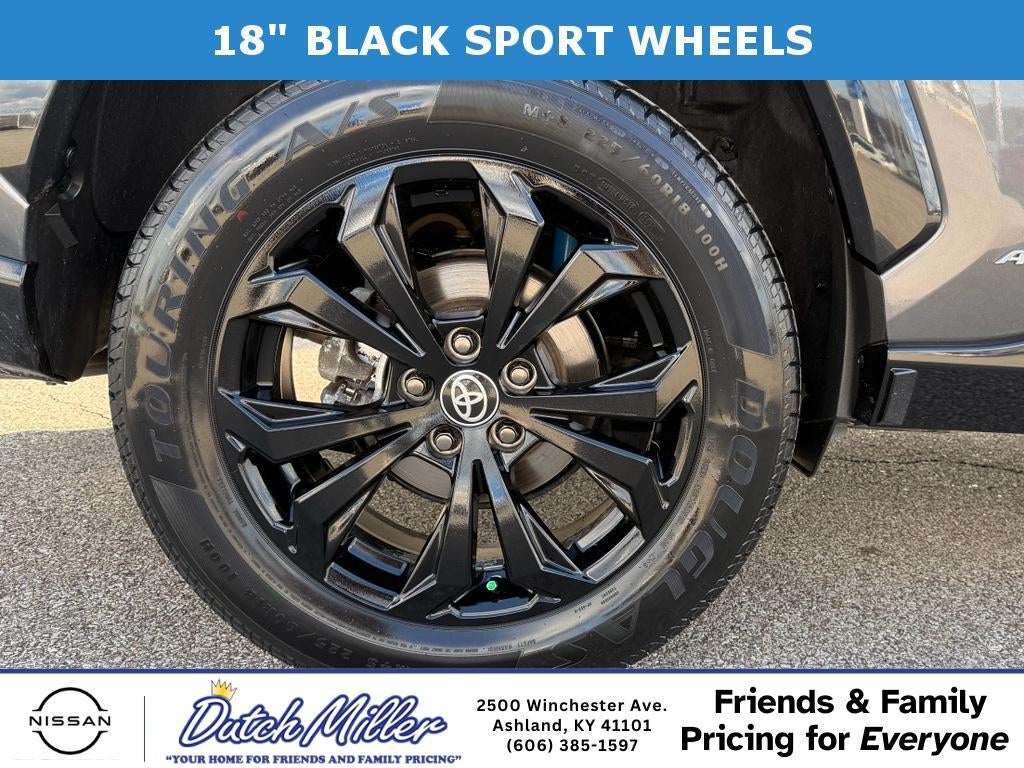 2022 Toyota RAV4 Hybrid SE