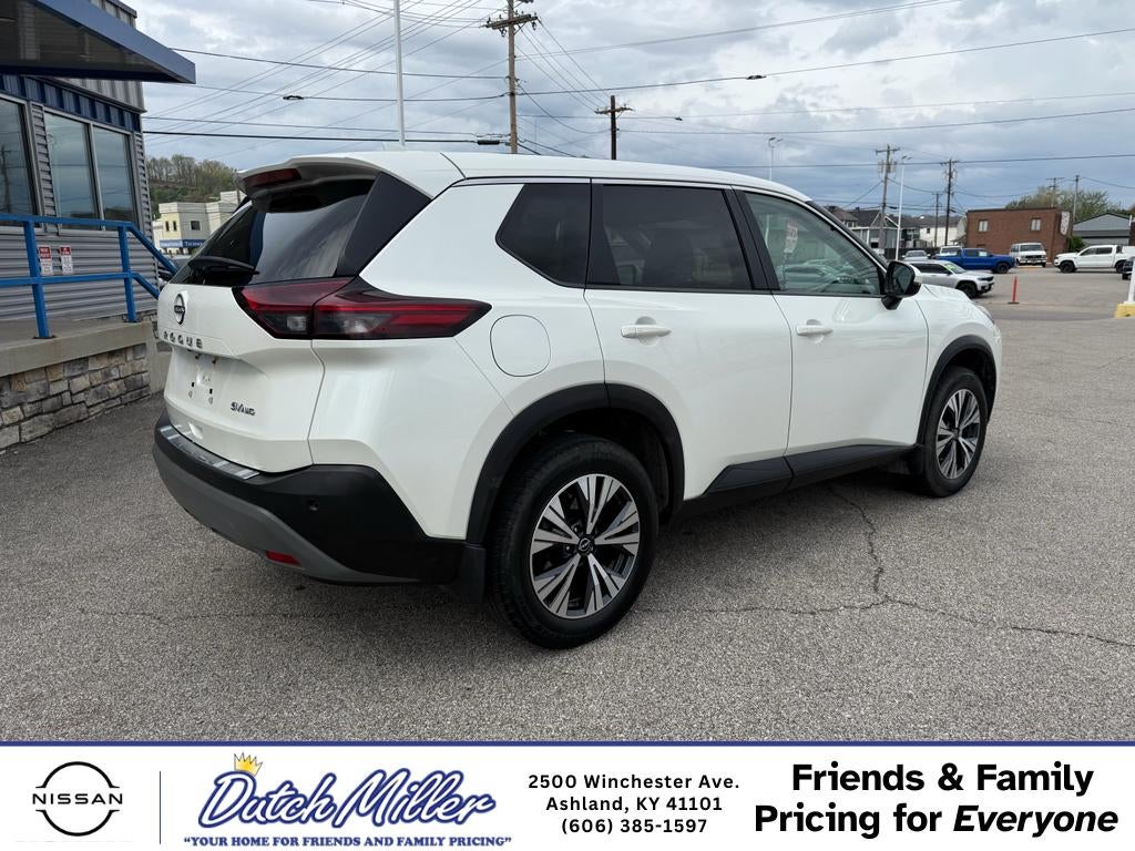 2022 Nissan Rogue SV