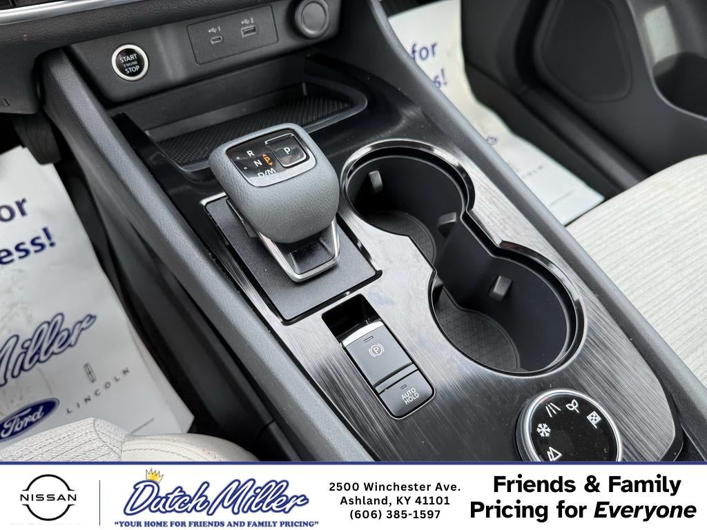 2022 Nissan Rogue SV