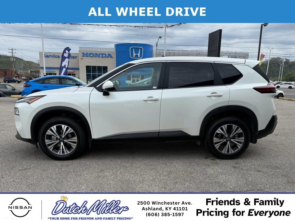 2022 Nissan Rogue SV