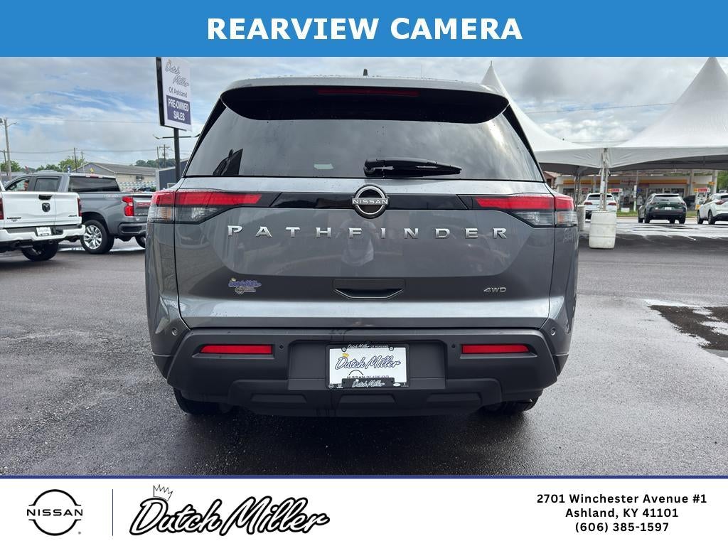 2025 Nissan Pathfinder SV