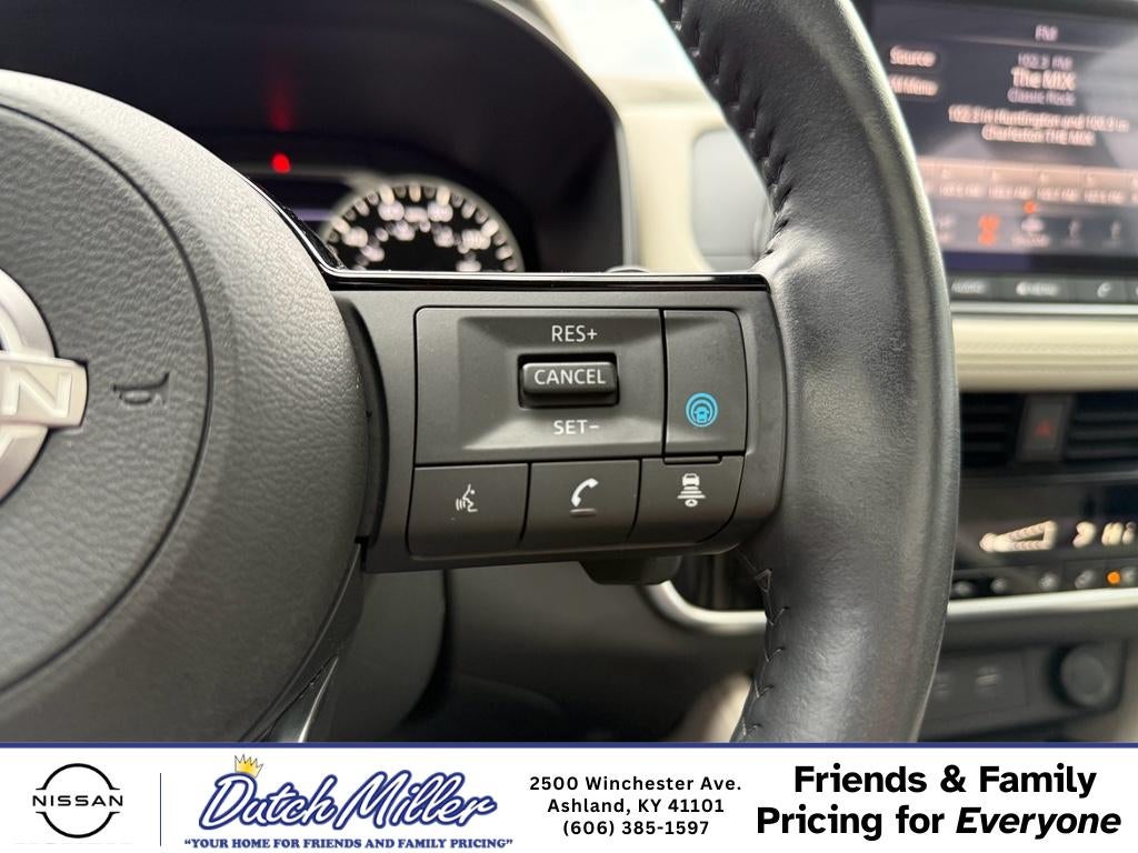 2023 Nissan Rogue SL