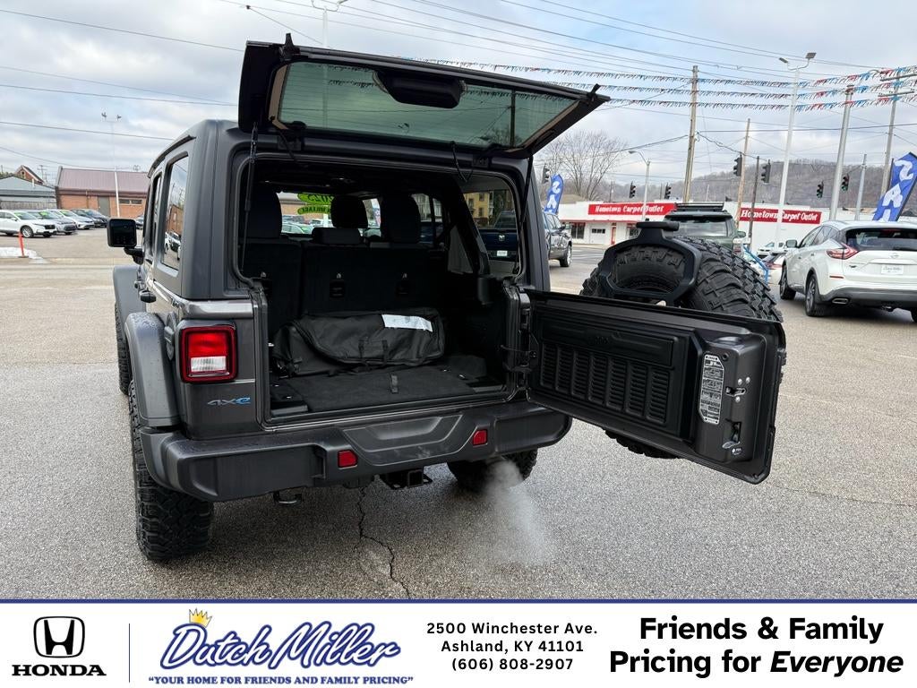 2025 Jeep Wrangler 4xe Willys