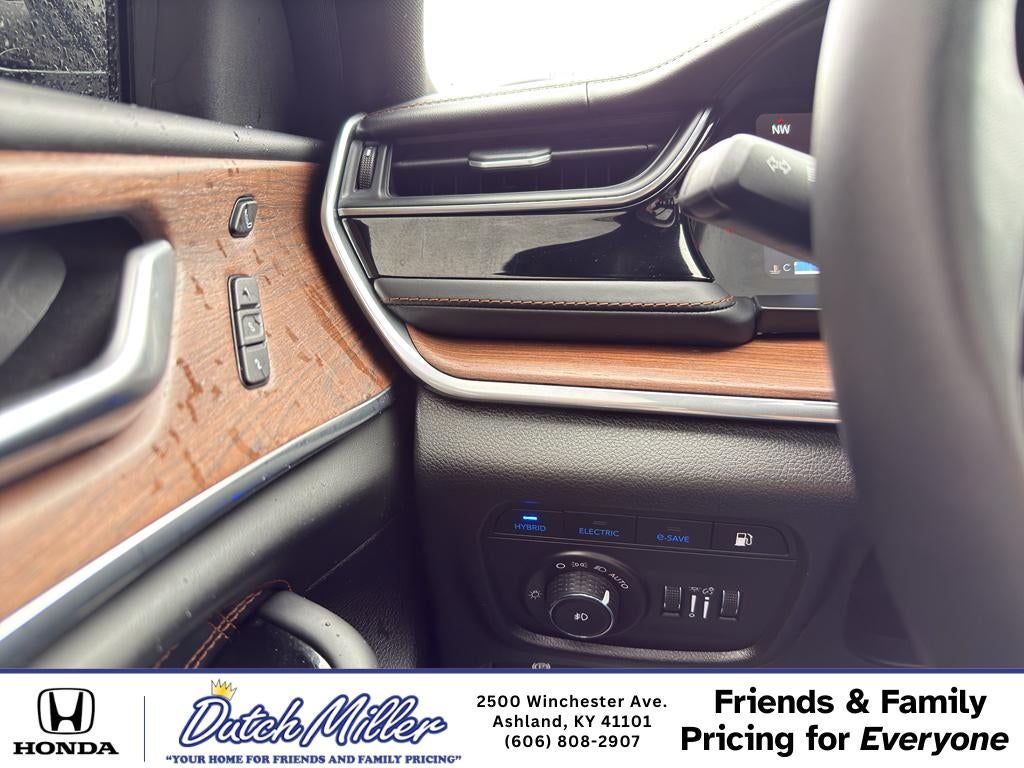 2022 Jeep Grand Cherokee 4xe Summit