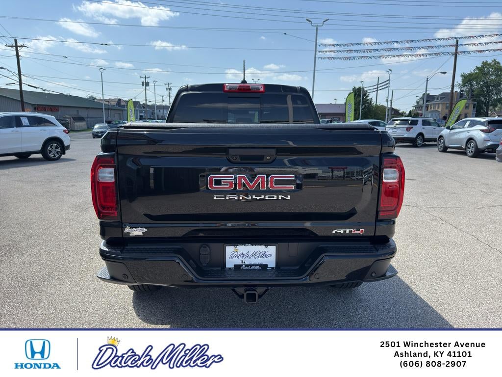 2024 GMC Canyon 4WD AT4