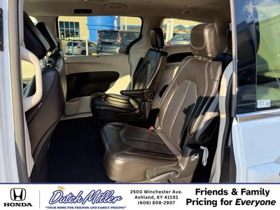 2023 Chrysler Pacifica Touring L