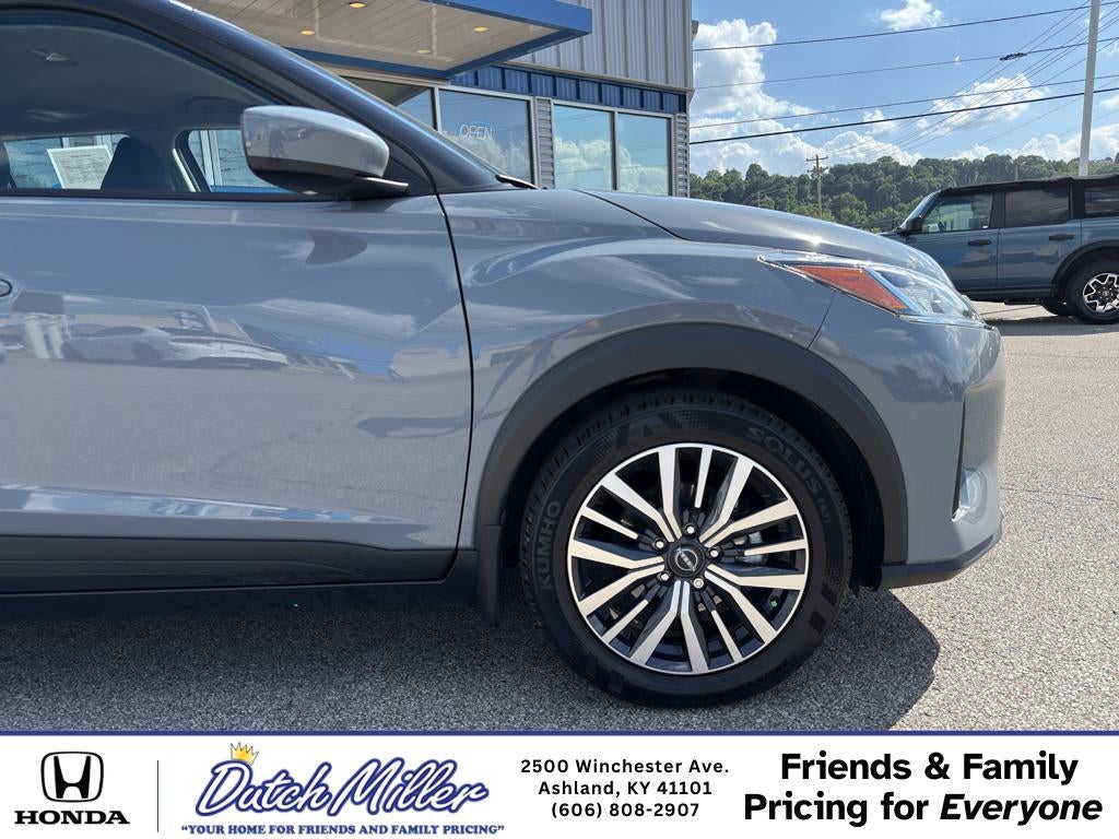 2023 Nissan Kicks SV