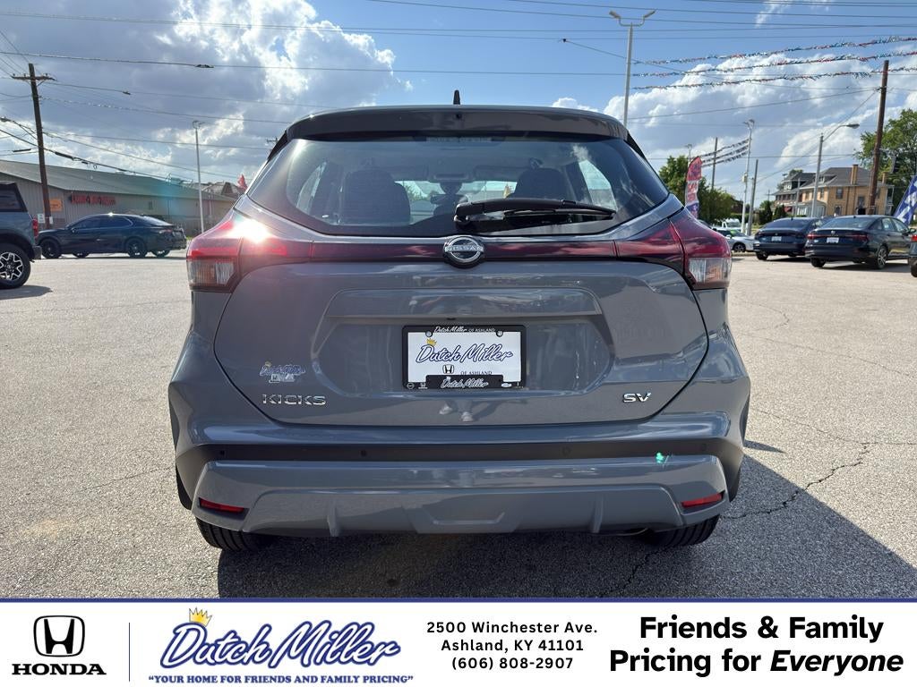 2023 Nissan Kicks SV