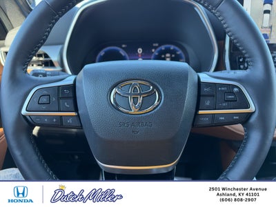 2025 Toyota Highlander Hybrid Hybrid Platinum