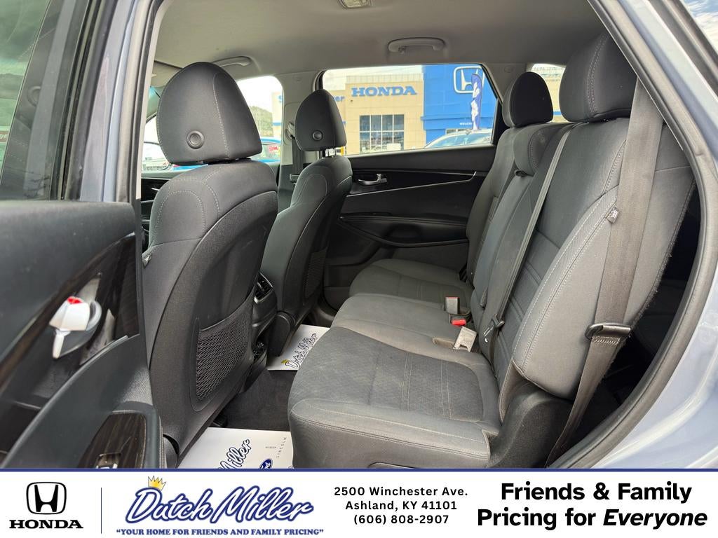 2020 Kia Sorento LX V6