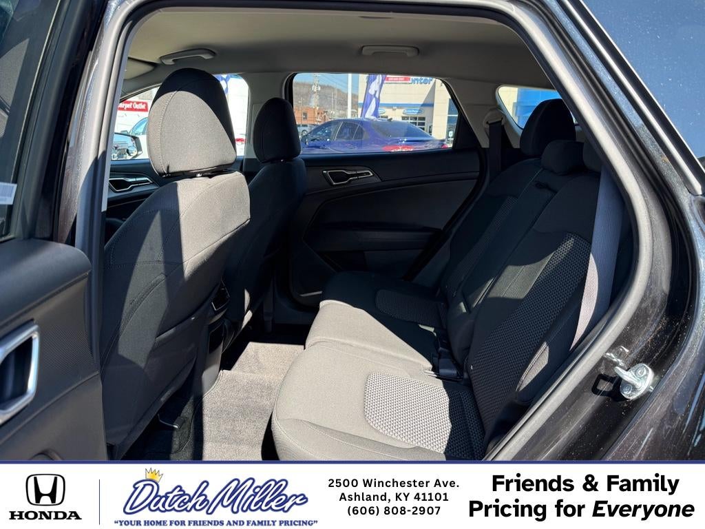 2024 Kia Sportage LX