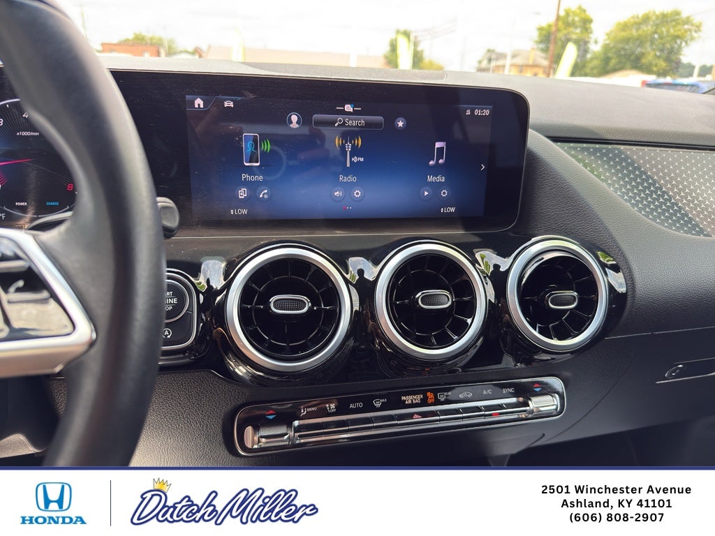 2025 Mercedes-Benz GLA 250