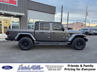 2023 Jeep Gladiator Overland