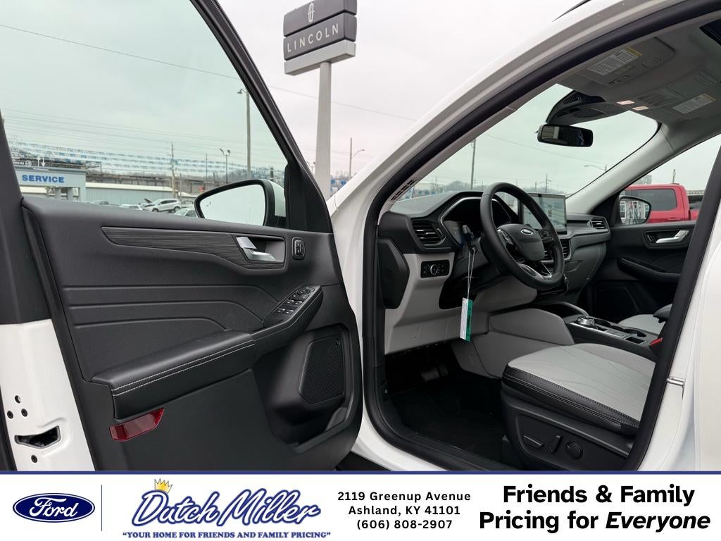 2026 Ford Escape Platinum