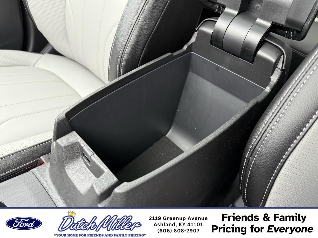 2026 Ford Escape Platinum