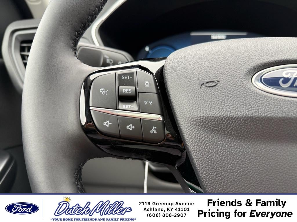 2026 Ford Escape Platinum