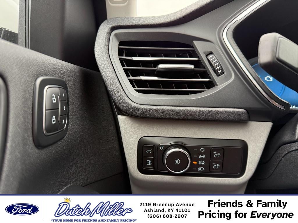 2026 Ford Escape Platinum