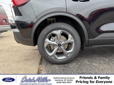 2026 Ford Escape ST-Line Select