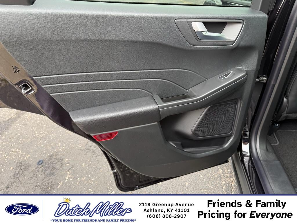 2026 Ford Escape ST-Line Select