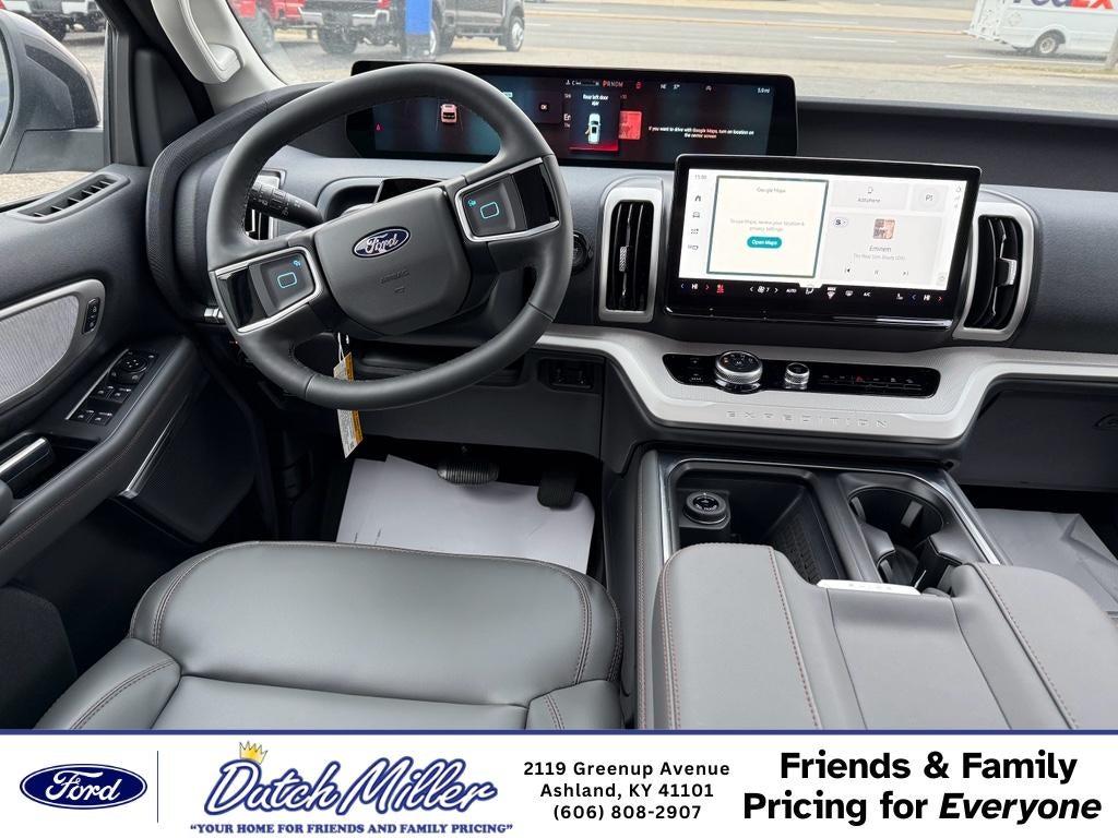 2025 Ford Expedition MAX Active