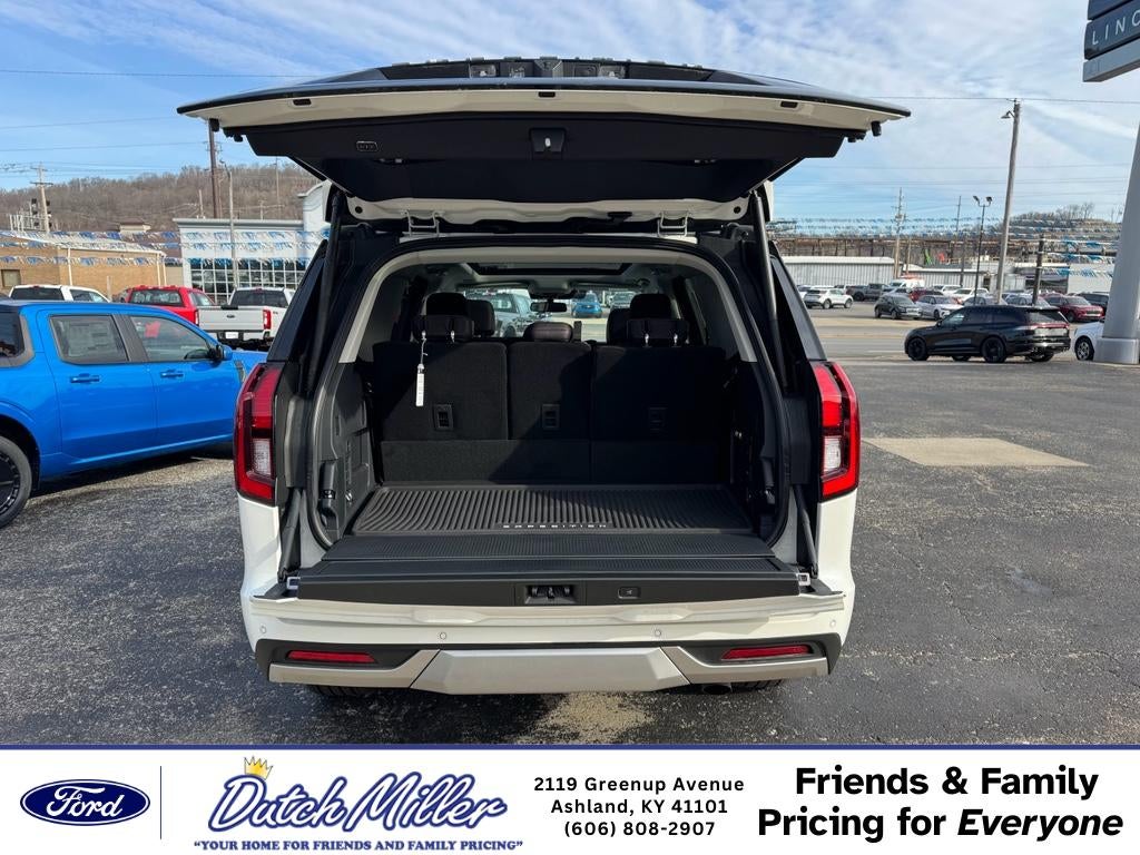 2025 Ford Expedition Platinum