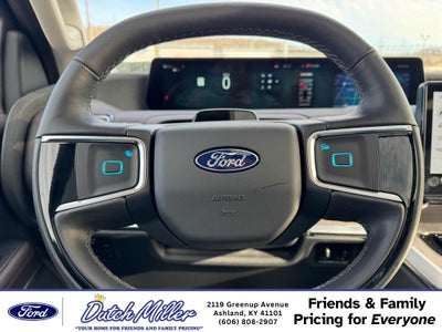 2025 Ford Expedition Platinum