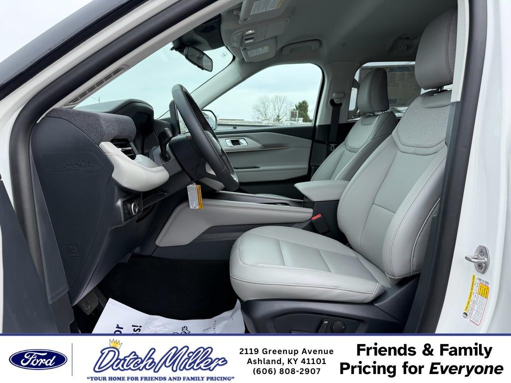 2026 Ford Explorer Active w/200A Pkg