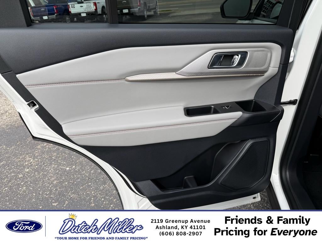2026 Ford Explorer Active w/200A Pkg