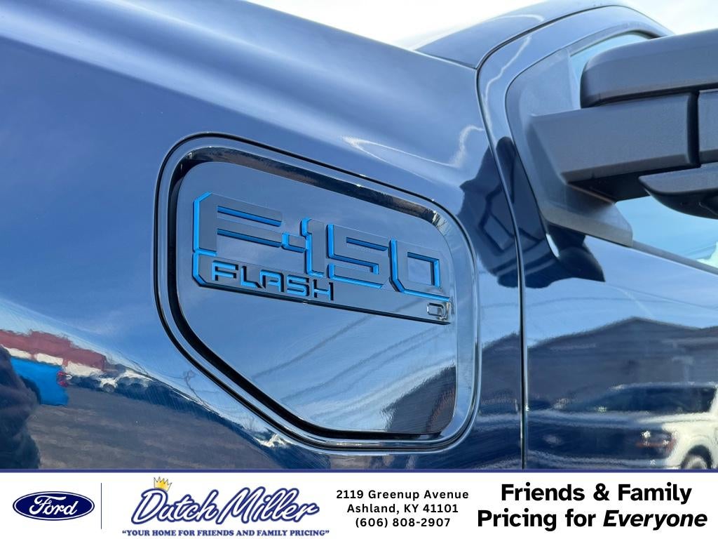 2025 Ford F-150 Lightning Flash