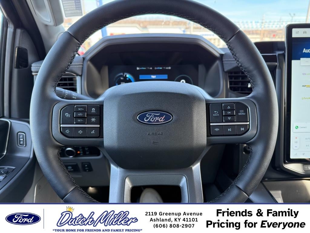 2025 Ford F-150 Lightning Flash