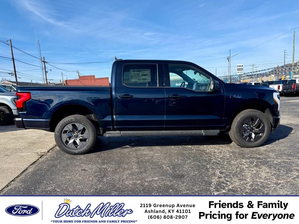 2025 Ford F-150 Lightning Flash
