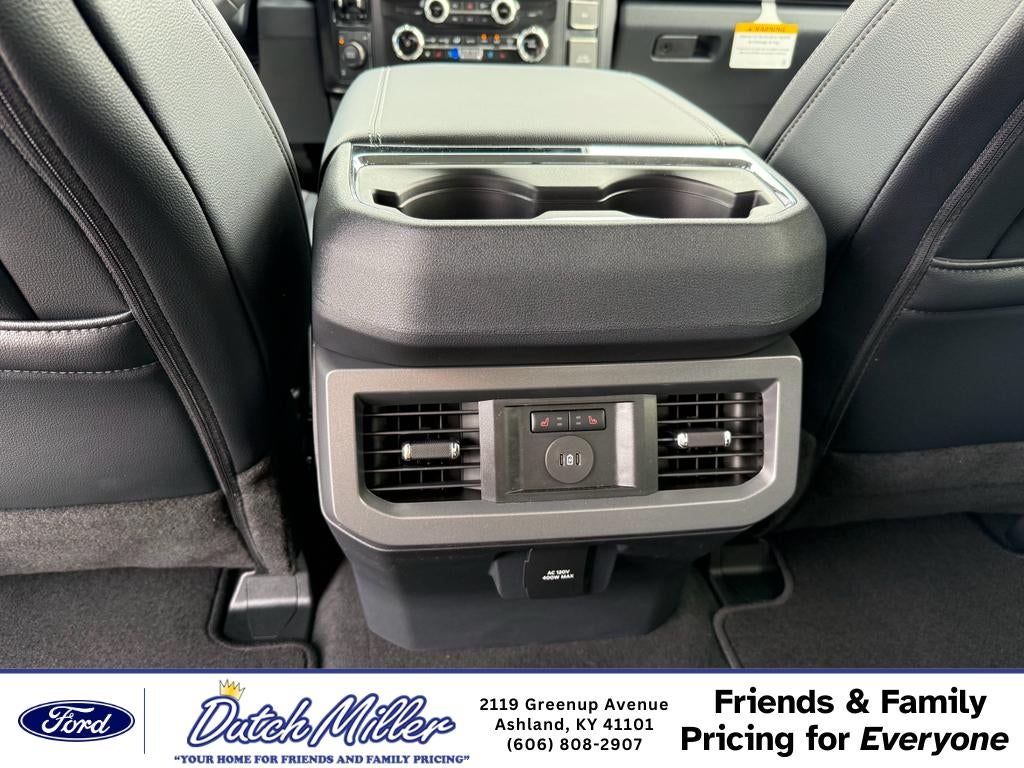 2026 Ford F-350 LARIAT 4WD Crew Cab 8' Box