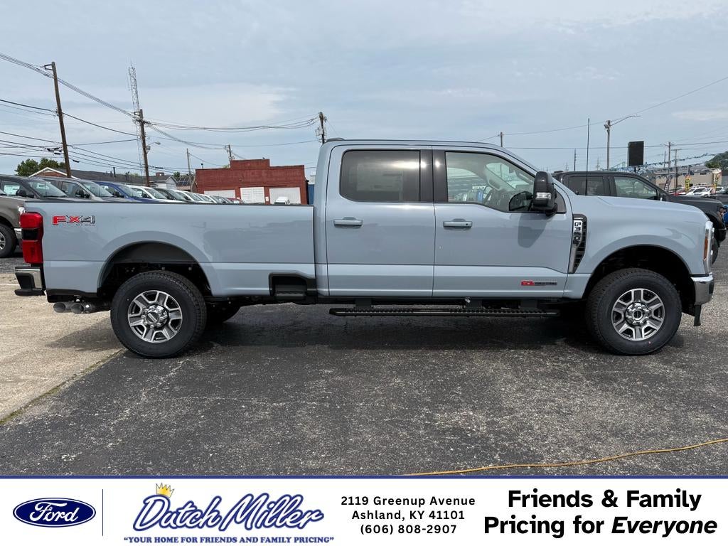 2026 Ford F-350 LARIAT 4WD Crew Cab 8' Box