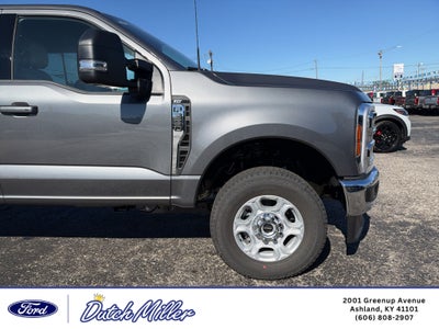 2027 Ford F-350 XLT