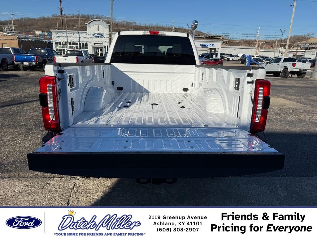 2026 Ford F-350 XLT 4WD Crew Cab 6.75' Box