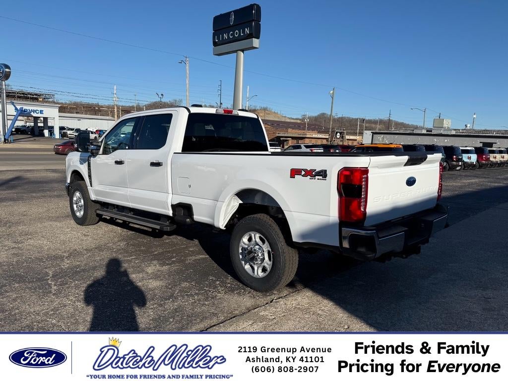 2026 Ford F-350 XLT 4WD Crew Cab 6.75' Box