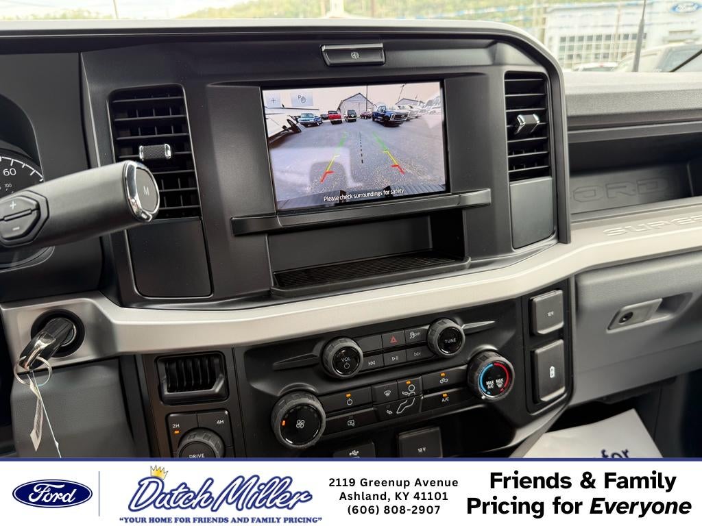 2026 Ford F-350 XL 4WD Crew Cab 8' Box