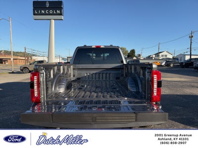 2027 Ford F-350 LARIAT