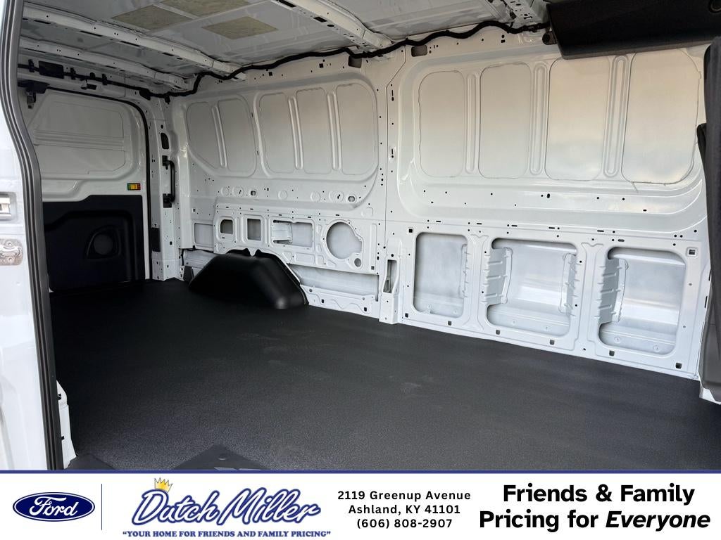 2025 Ford Transit Van Base