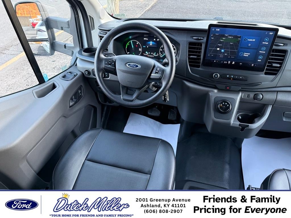 2023 Ford E-Transit Base